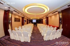 实现材料微纳加工的一种