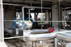 <strong>102号外浮顶罐满液位密封</strong>