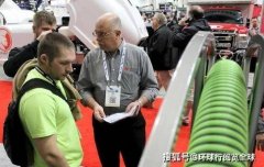 观众可以与水处理专家、