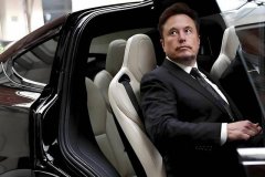 才真正暴露了他的野心——他根本不是在做单一