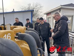 对电梯、大型游乐设施、压力容器等特种设备使