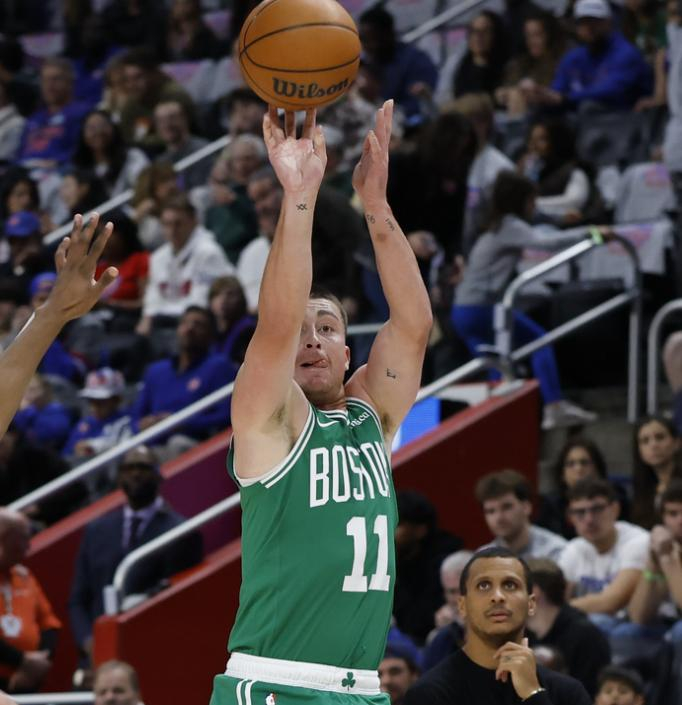 1米85后卫普理查德数据炸裂 赛季场均17分领跑N