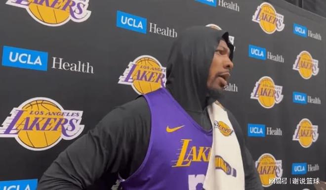 湖人收官战大胜爵士 詹姆斯18分斯玛特10助攻引领