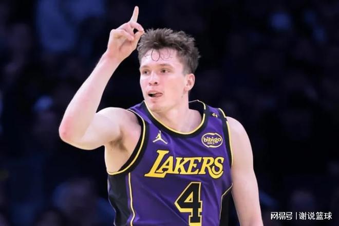 湖人收官战大胜爵士 詹姆斯18分斯玛特10助攻引领