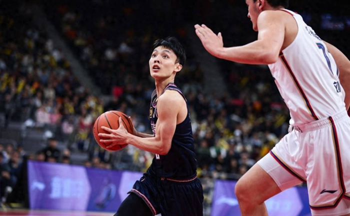 徐昕逆袭成NBA新星，杜峰培养模式引争议